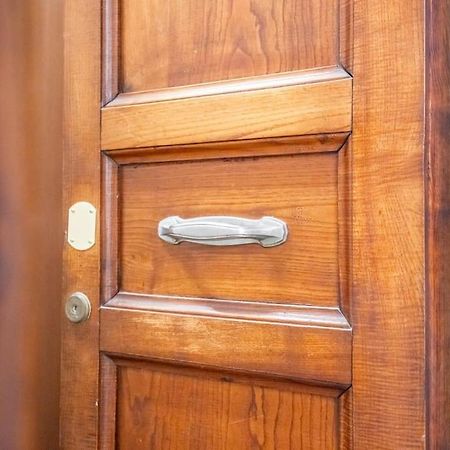 Cucchiari Suite 7B Модена Экстерьер фото